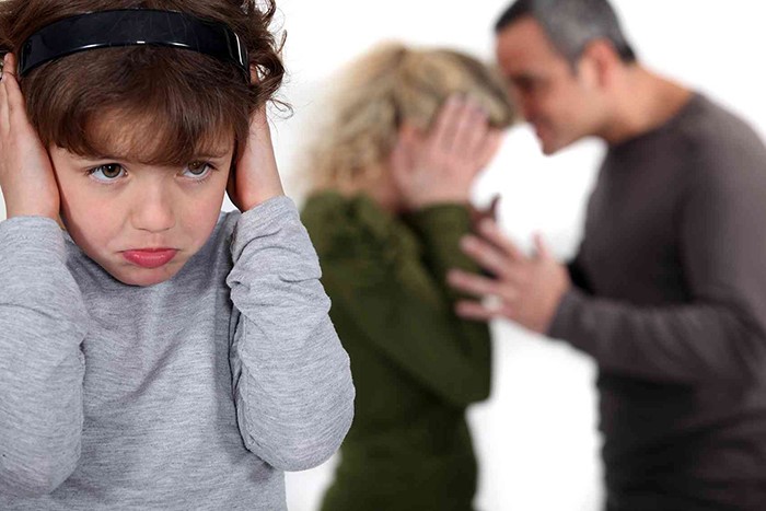 детская обидчивость, психологические комплексы у детей, обида детей на родителей