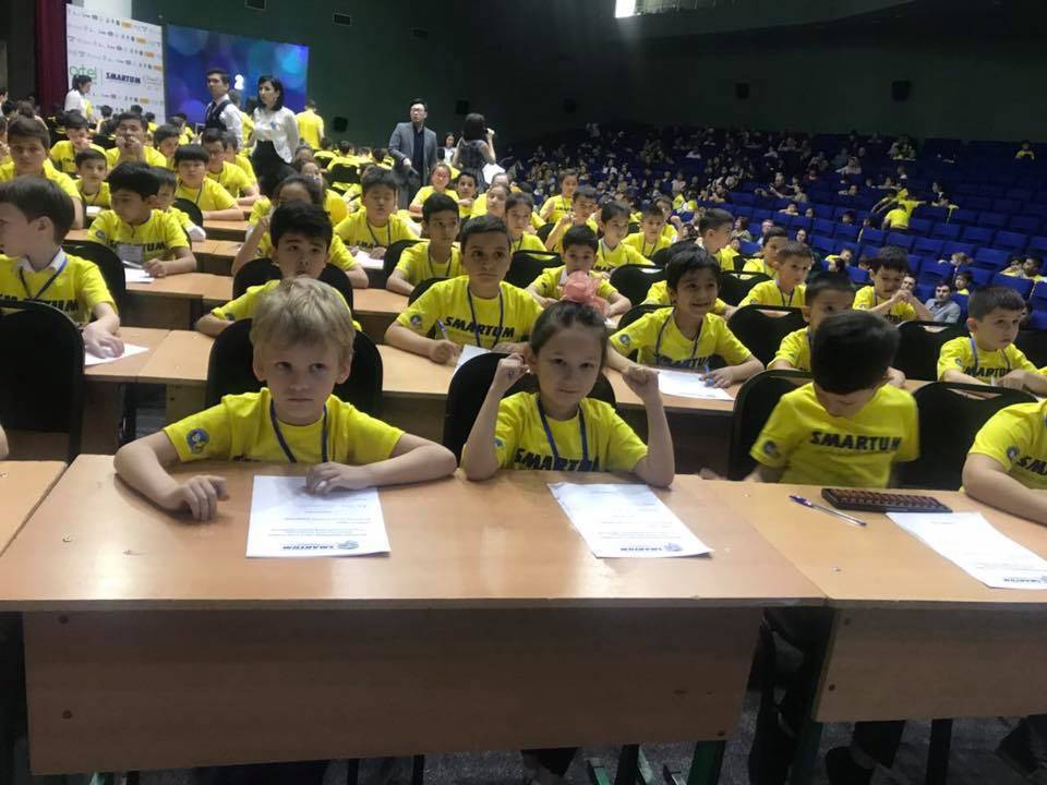 Участники AMAKids World Cup 2018 из Узбекистана снова состязались в олимпиаде по ментальной арифметике.